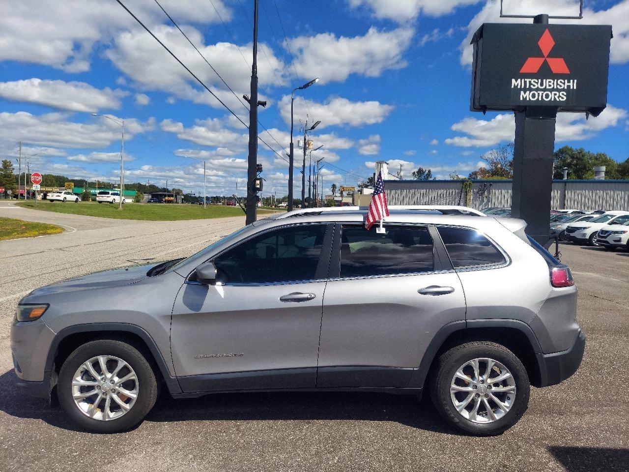 Jeep Cherokee Latitude FWD 2019