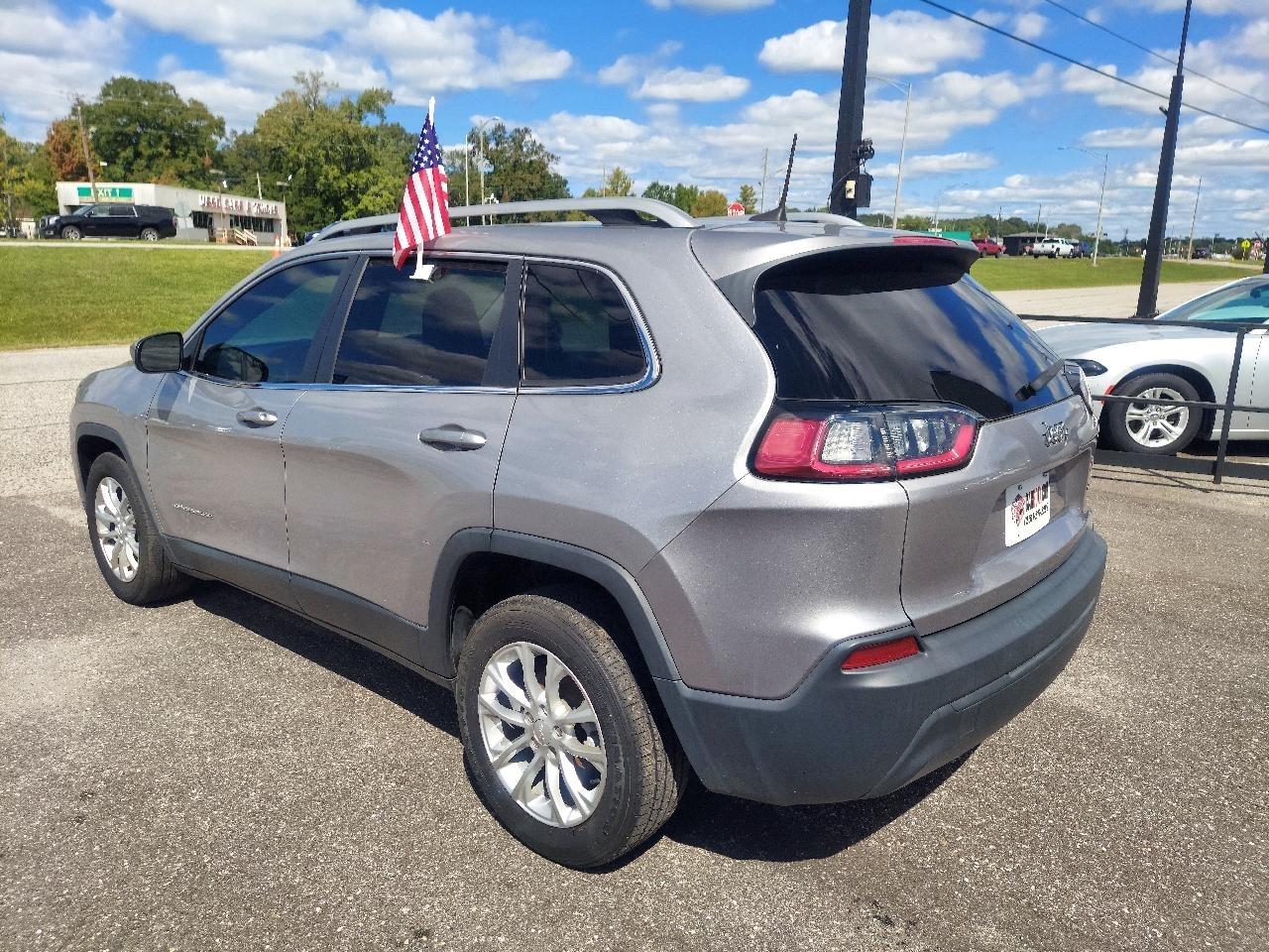 Jeep Cherokee Latitude FWD 2019