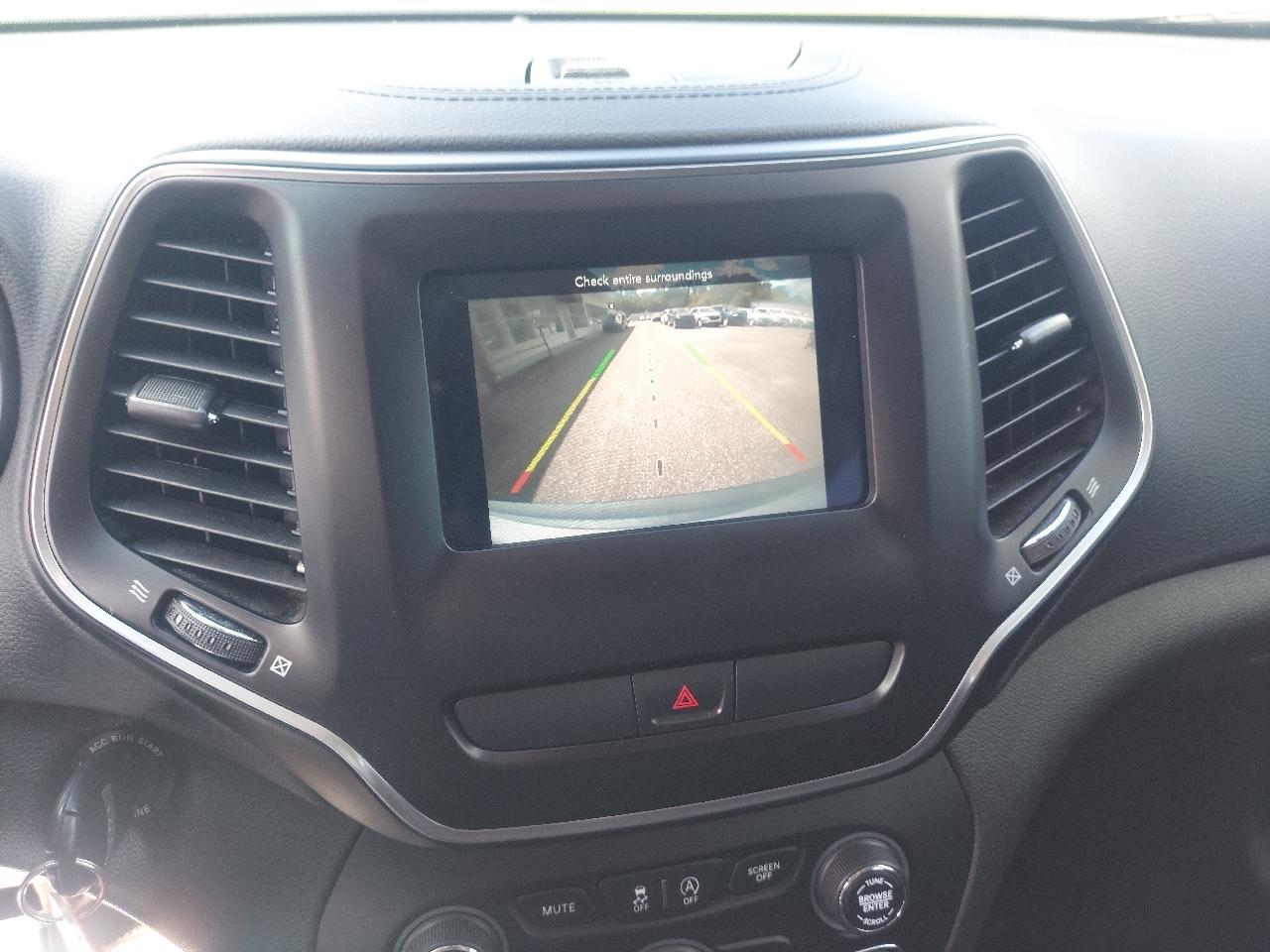 Jeep Cherokee Latitude FWD 2019