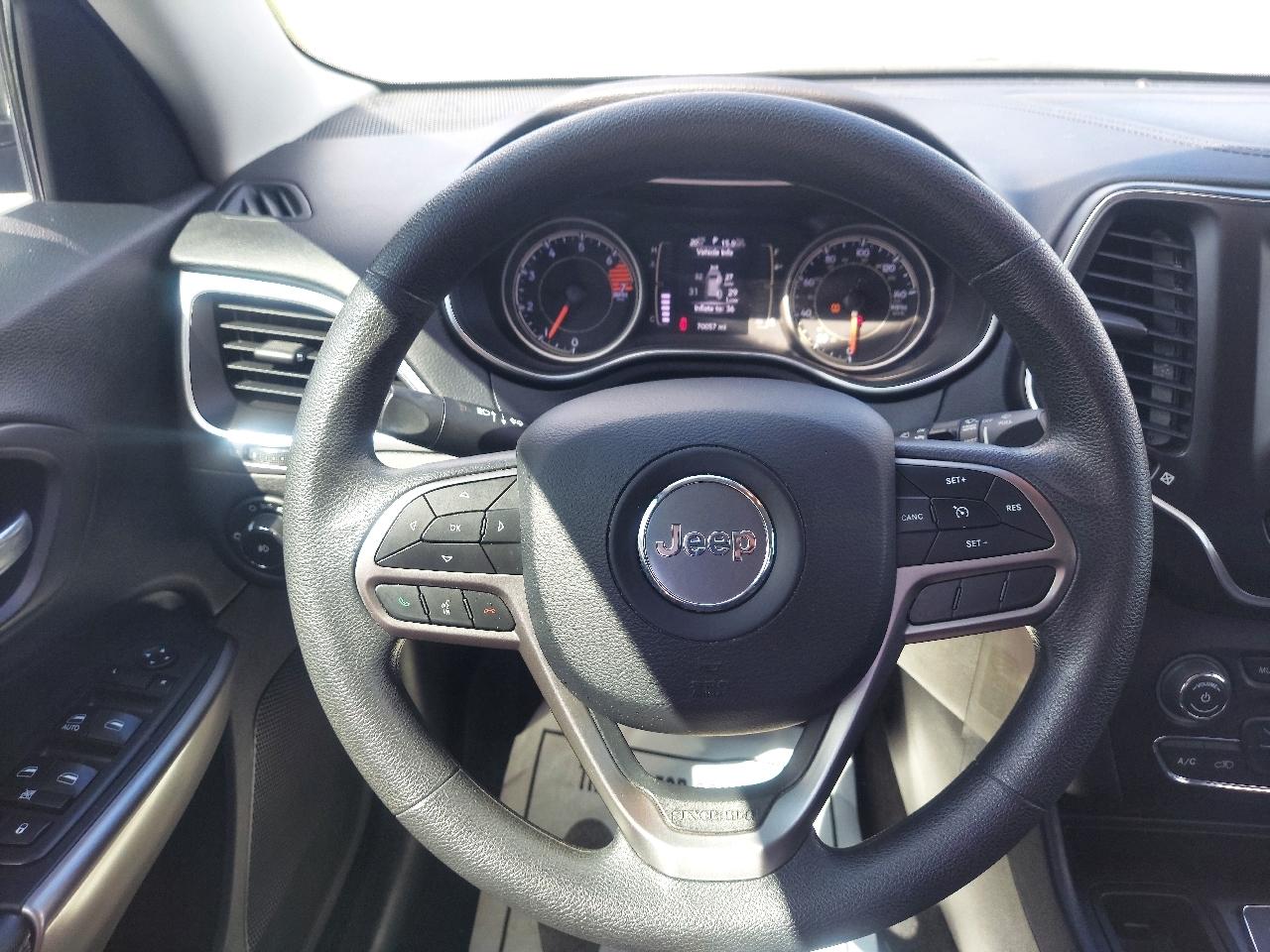 Jeep Cherokee Latitude FWD 2019