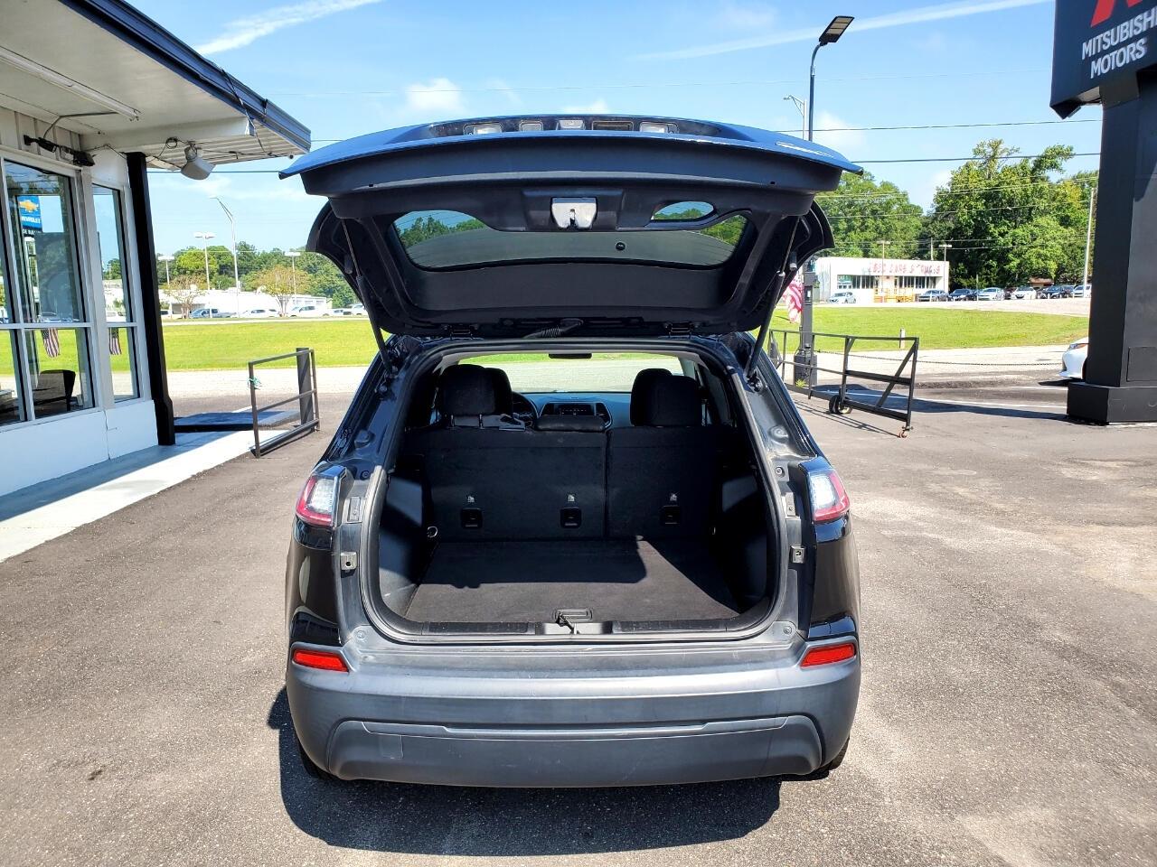 Jeep Cherokee Latitude FWD 2019