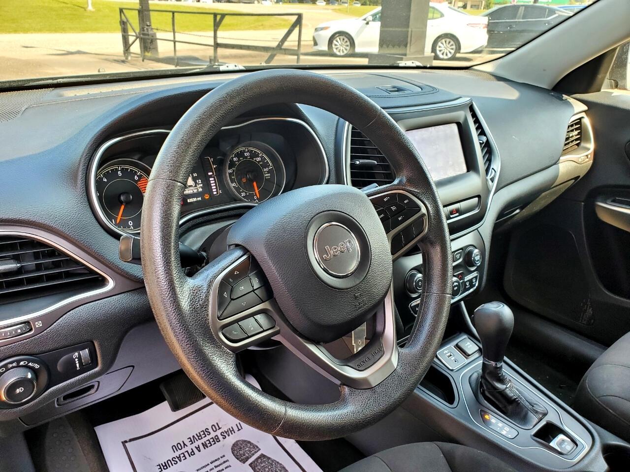 Jeep Cherokee Latitude FWD 2019