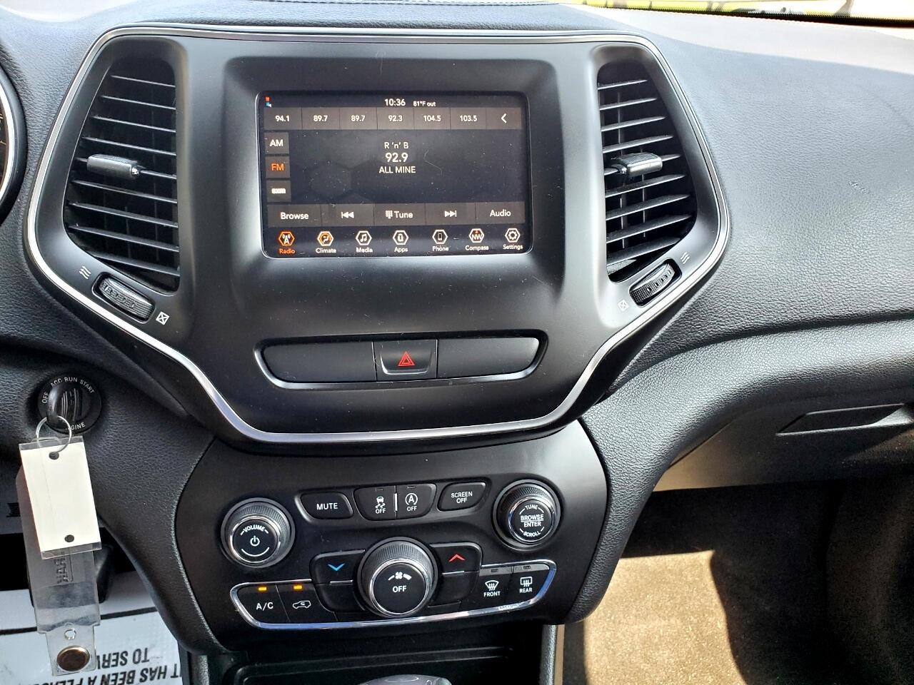 Jeep Cherokee Latitude FWD 2019