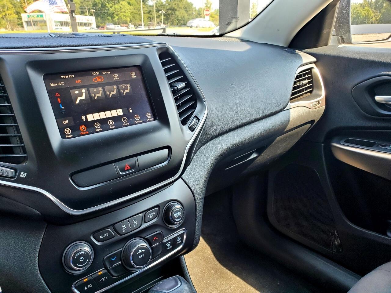 Jeep Cherokee Latitude FWD 2019