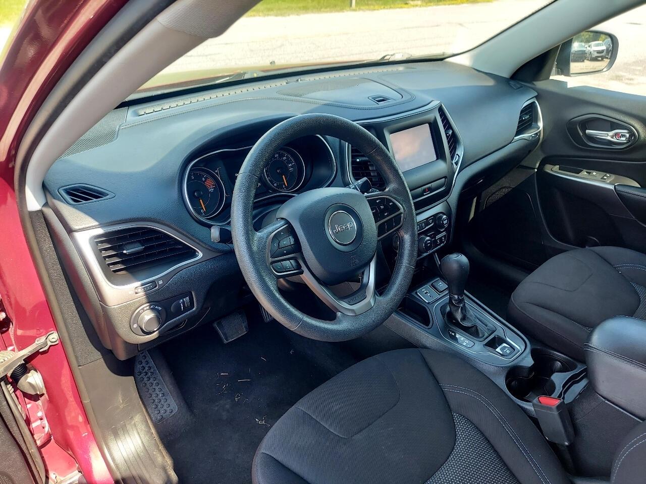 Jeep Cherokee Latitude FWD 2020