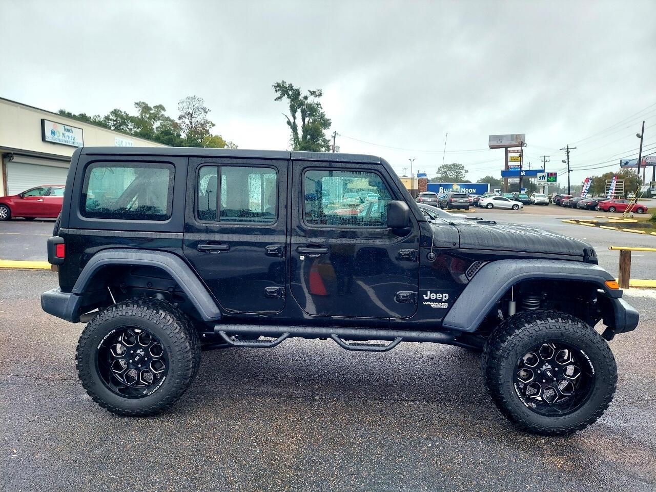 Jeep Wrangler Unlimited Sport 2018