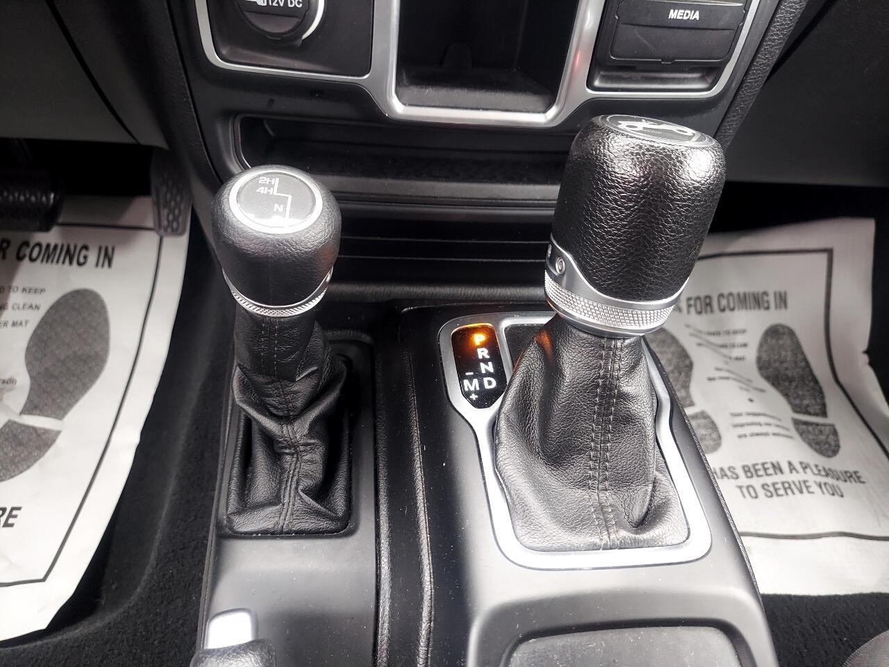 Jeep Wrangler Unlimited Sport 2018