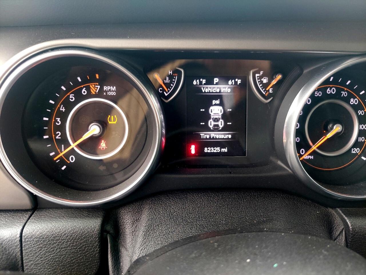 Jeep Wrangler Unlimited Sport 2018