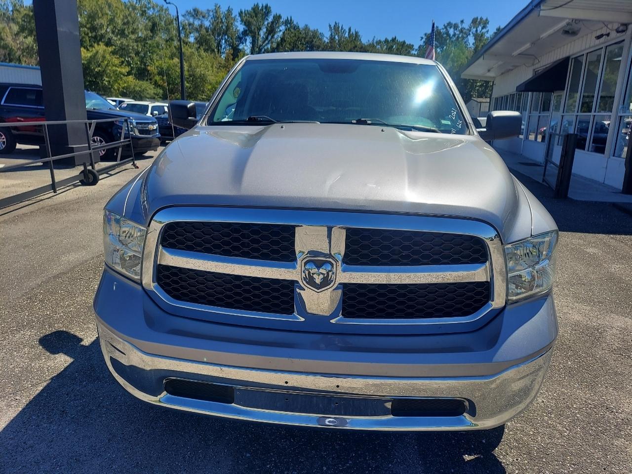 RAM 1500 Classic Tradesman Crew Cab SWB 2WD 2021