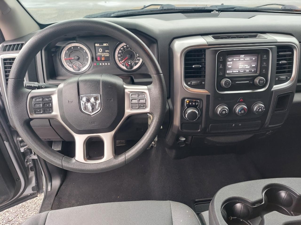 RAM 1500 Classic Tradesman Crew Cab SWB 2WD 2021