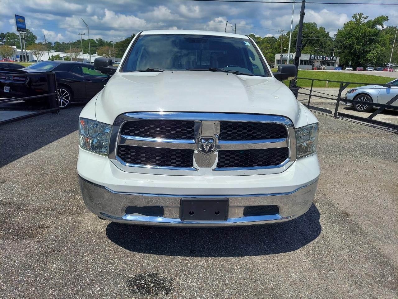 RAM 1500 Classic Tradesman Crew Cab SWB 4WD 2019