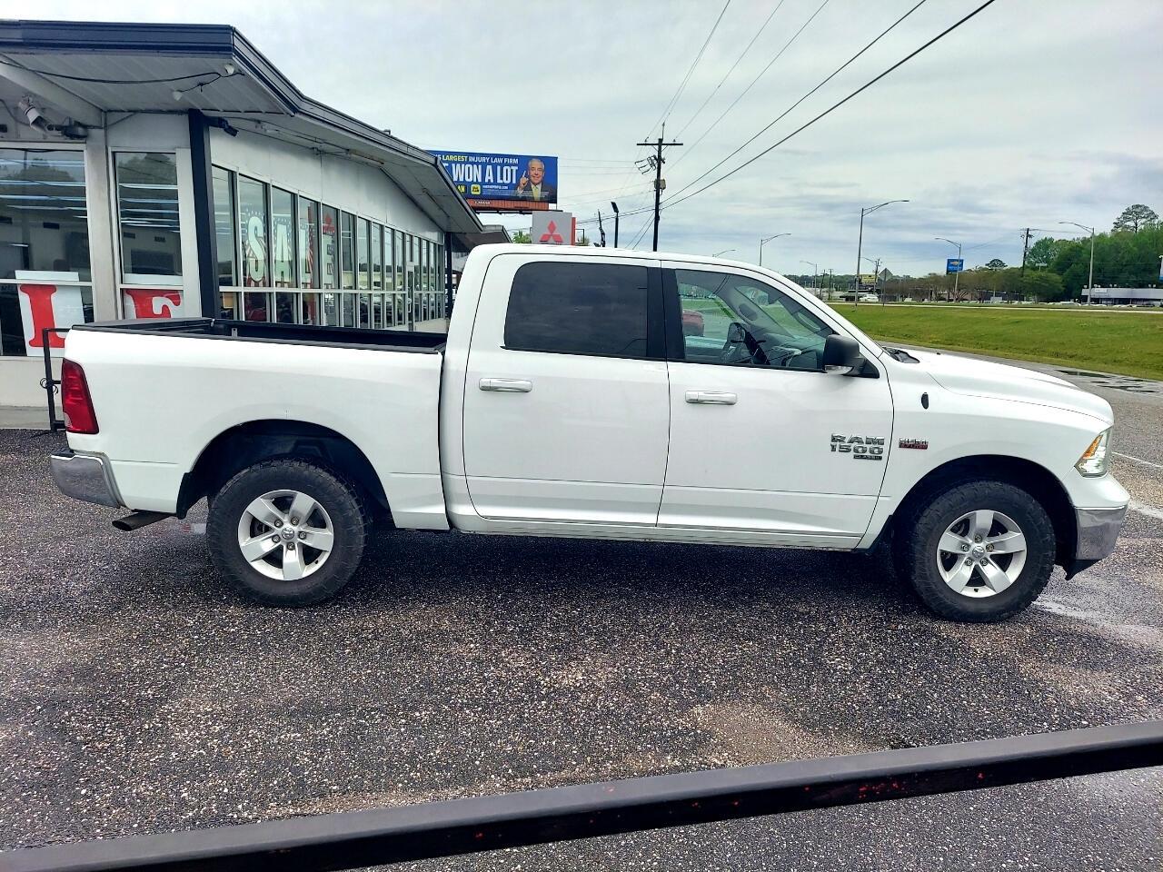 RAM 1500 Classic Tradesman Crew Cab SWB 4WD 2019