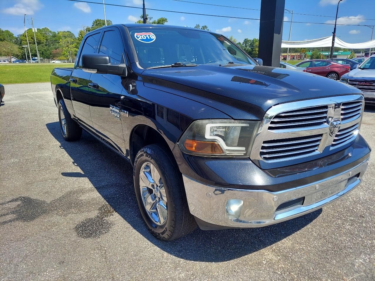 RAM 1500 Classic Tradesman Crew Cab LWB 2WD 2019