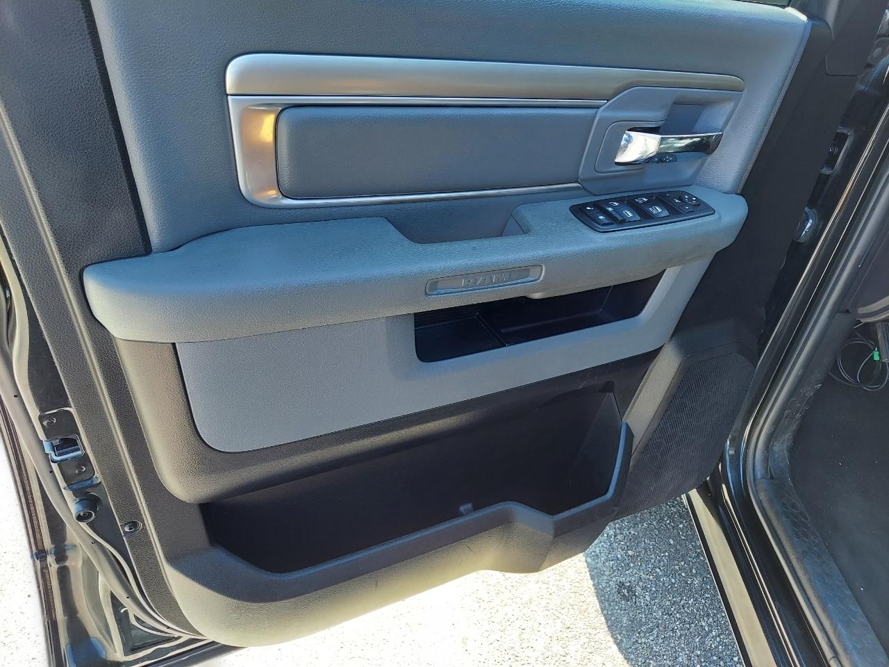 RAM 1500 Classic Tradesman Crew Cab LWB 2WD 2019