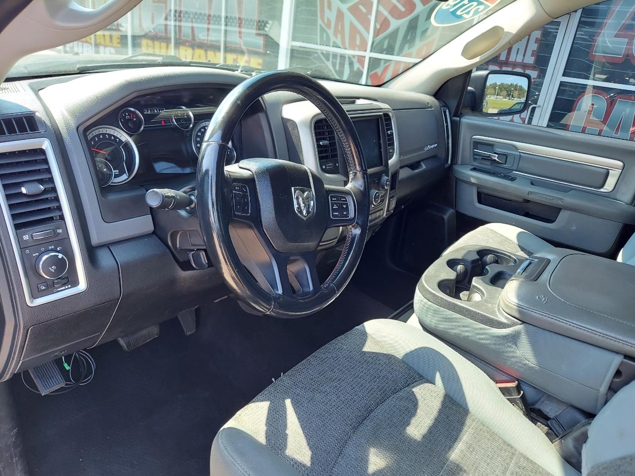 RAM 1500 Classic Tradesman Crew Cab LWB 2WD 2019