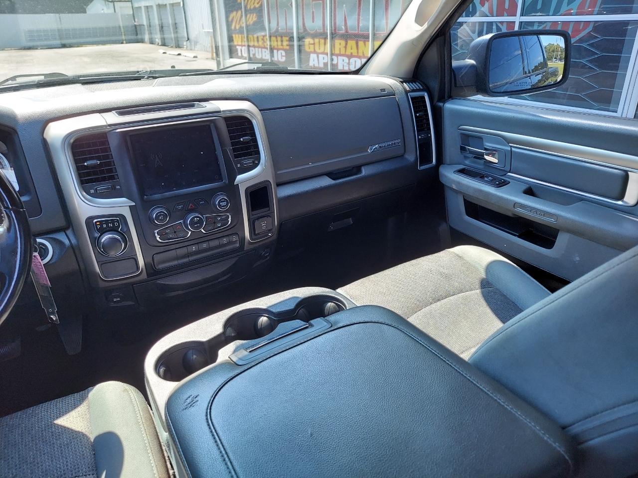 RAM 1500 Classic Tradesman Crew Cab LWB 2WD 2019