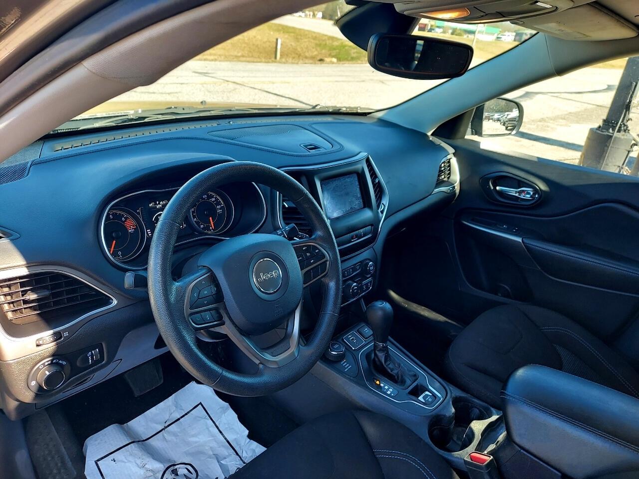 Jeep Cherokee Latitude 4WD 2021