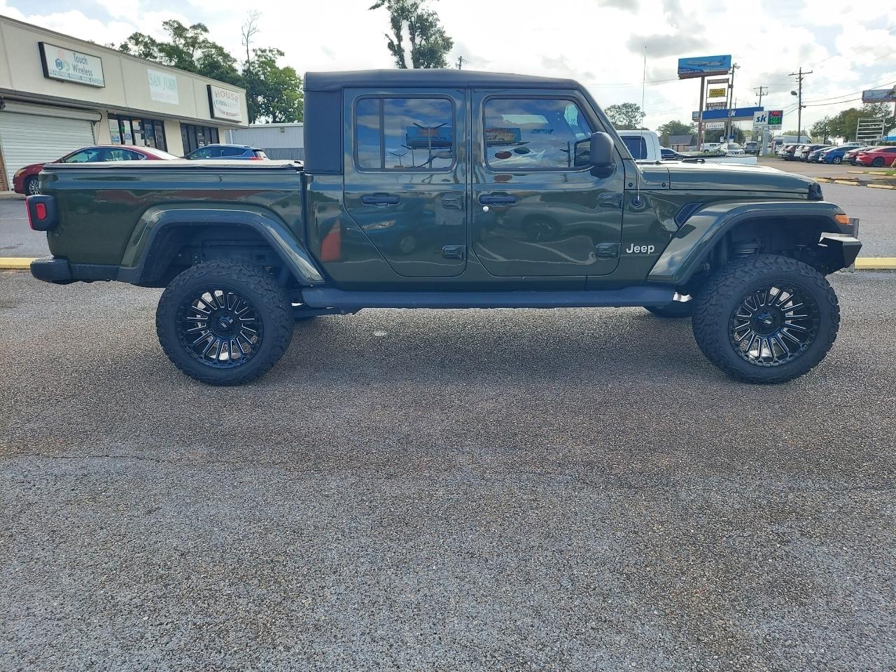 Jeep Gladiator Overland 2023