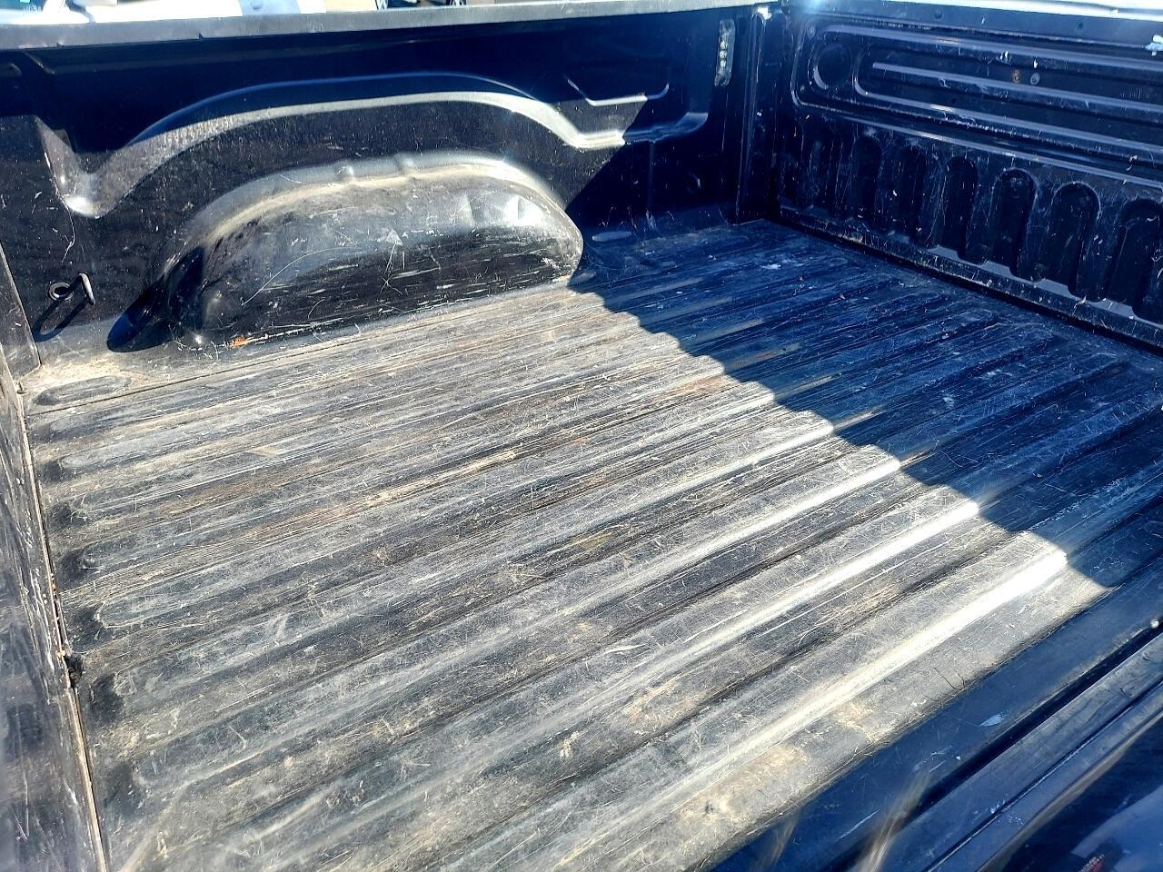 RAM 1500 SLT Crew Cab SWB 2WD 2017