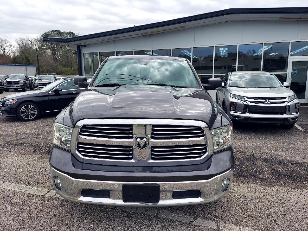 RAM 1500 Classic Tradesman Crew Cab SWB 2WD 2019