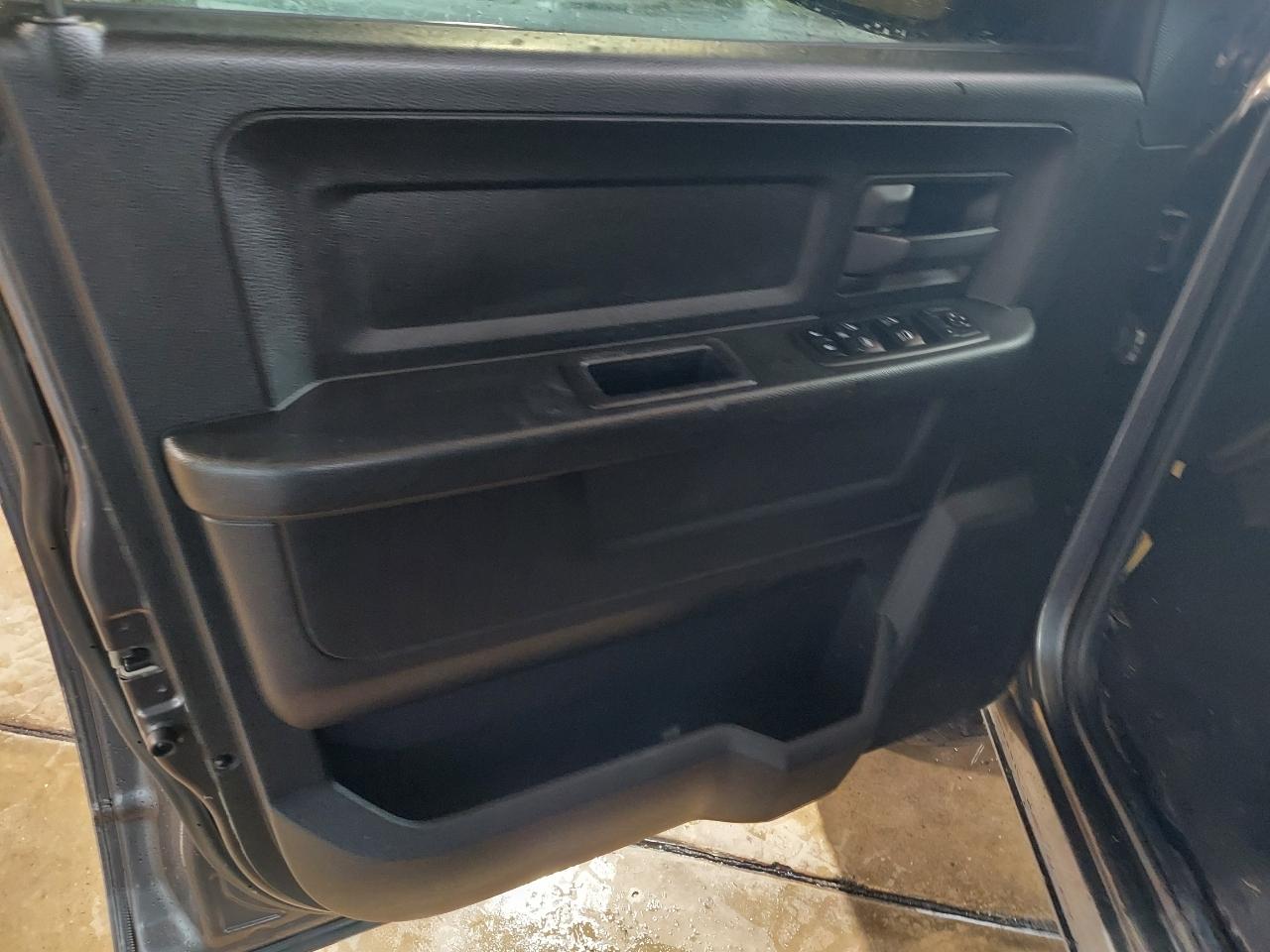 RAM 1500 Classic Tradesman Quad Cab 4WD 2019