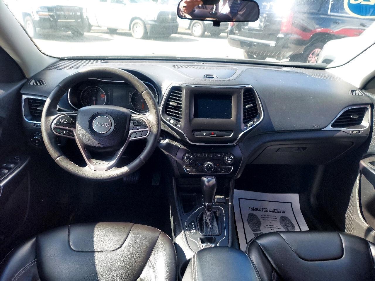 Jeep Cherokee Latitude Plus FWD 2020