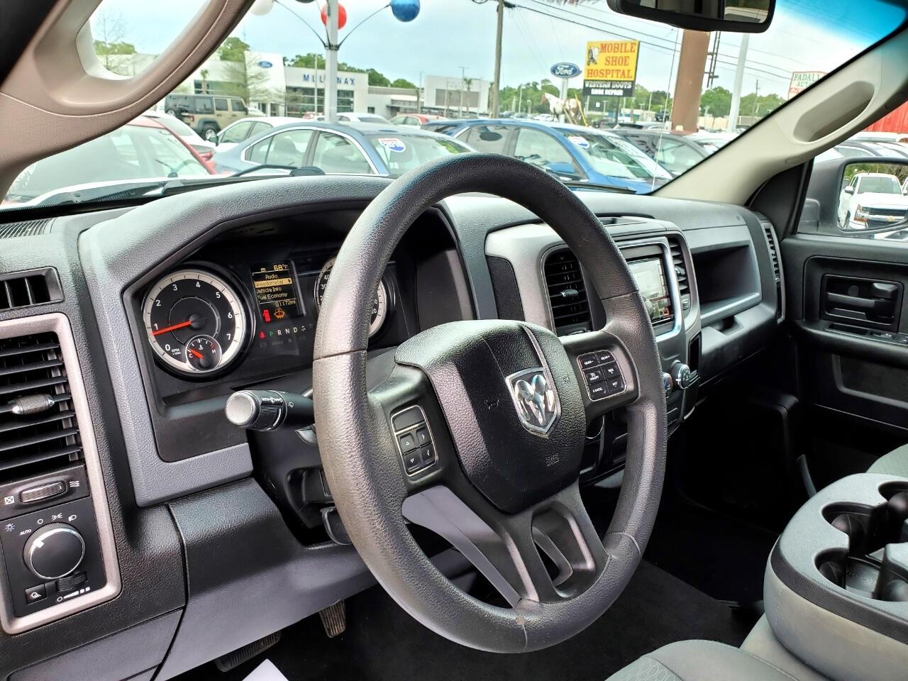 RAM 1500 Tradesman Quad Cab 2WD 2018