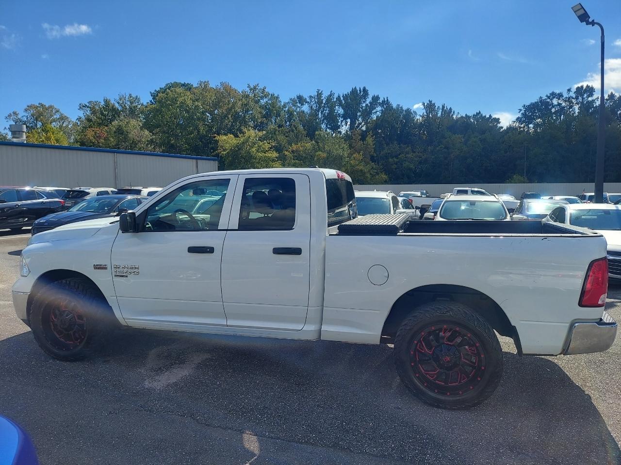RAM 1500 Classic Tradesman Quad Cab 2WD 2019