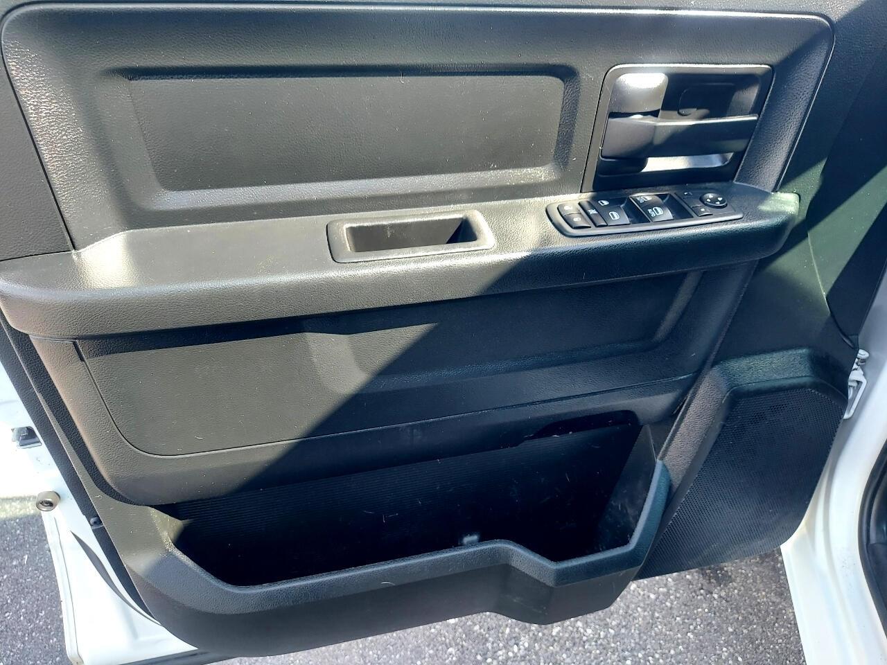 RAM 1500 Classic Tradesman Quad Cab 2WD 2019