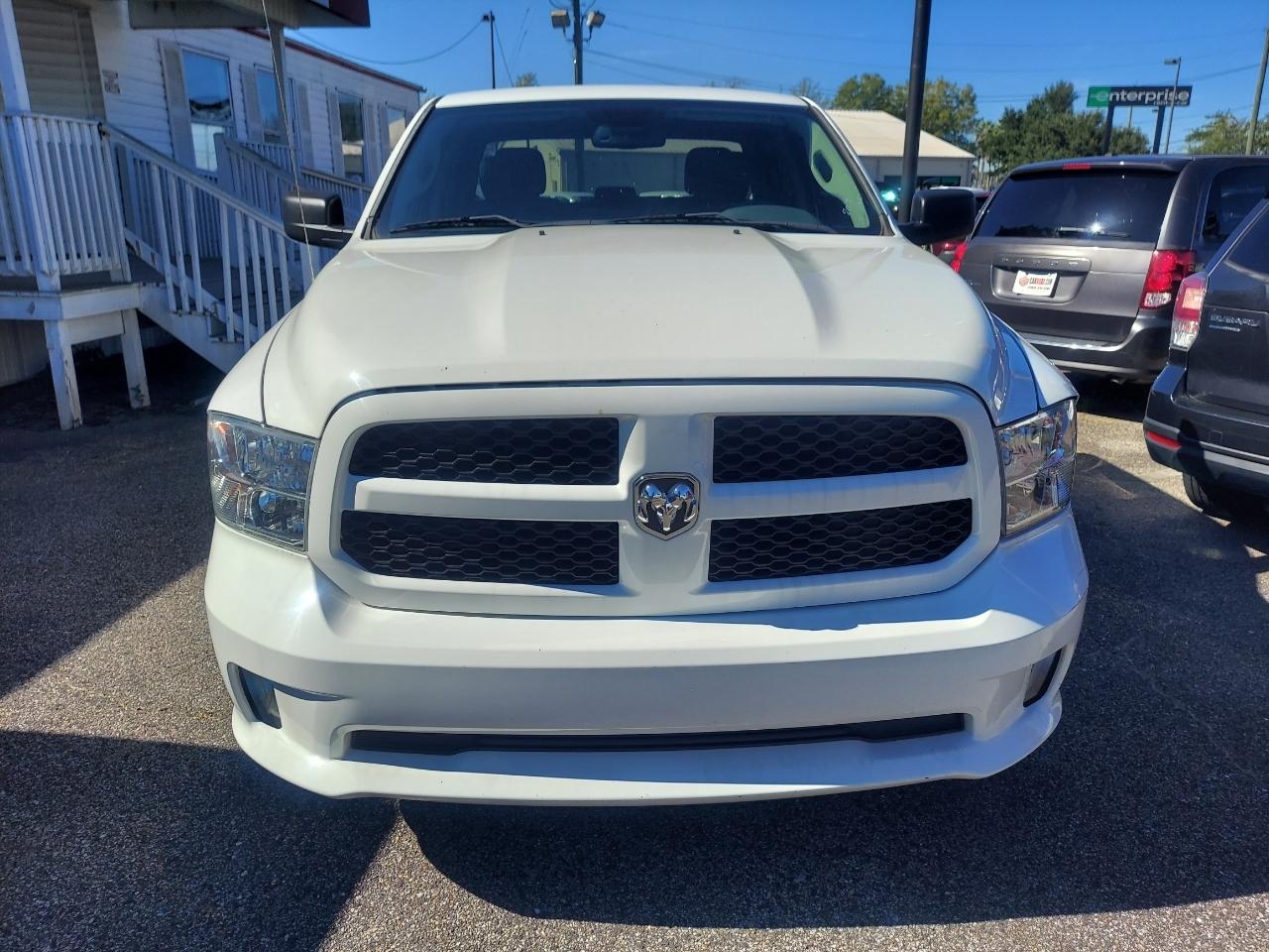 RAM 1500 Tradesman Quad Cab 2WD 2018