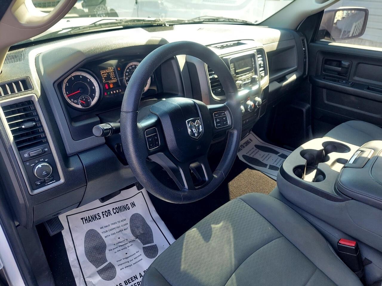 RAM 1500 Tradesman Quad Cab 2WD 2018