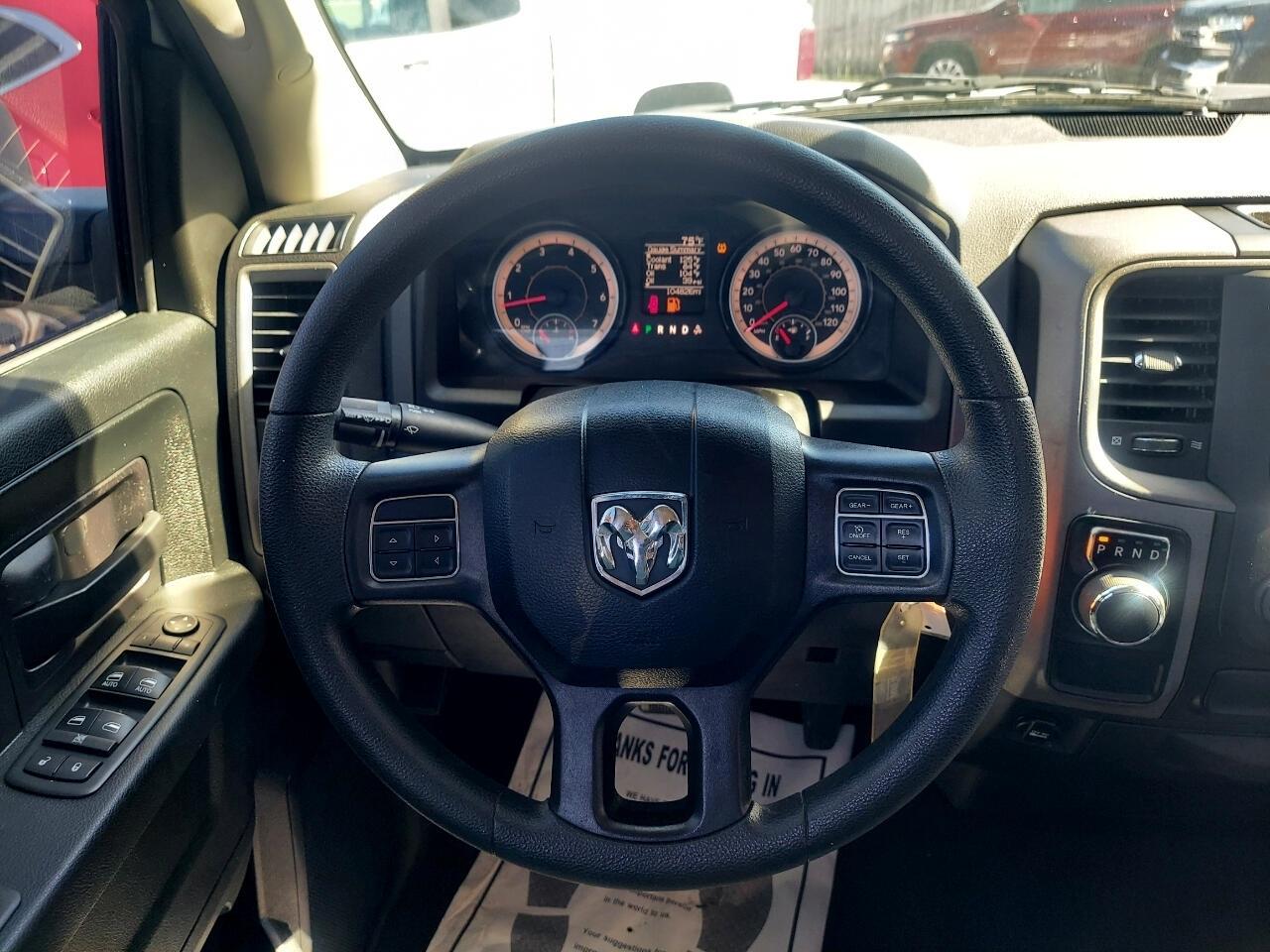 RAM 1500 Tradesman Quad Cab 2WD 2018