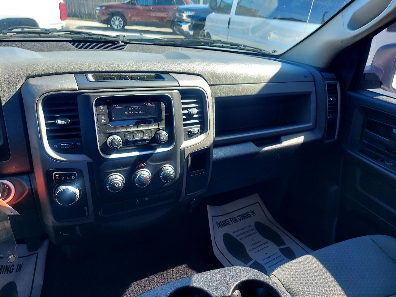 RAM 1500 Tradesman Quad Cab 2WD 2018