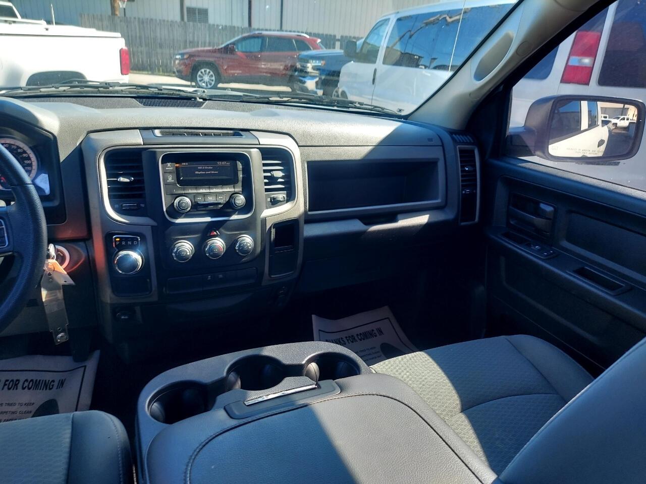 RAM 1500 Tradesman Quad Cab 2WD 2018