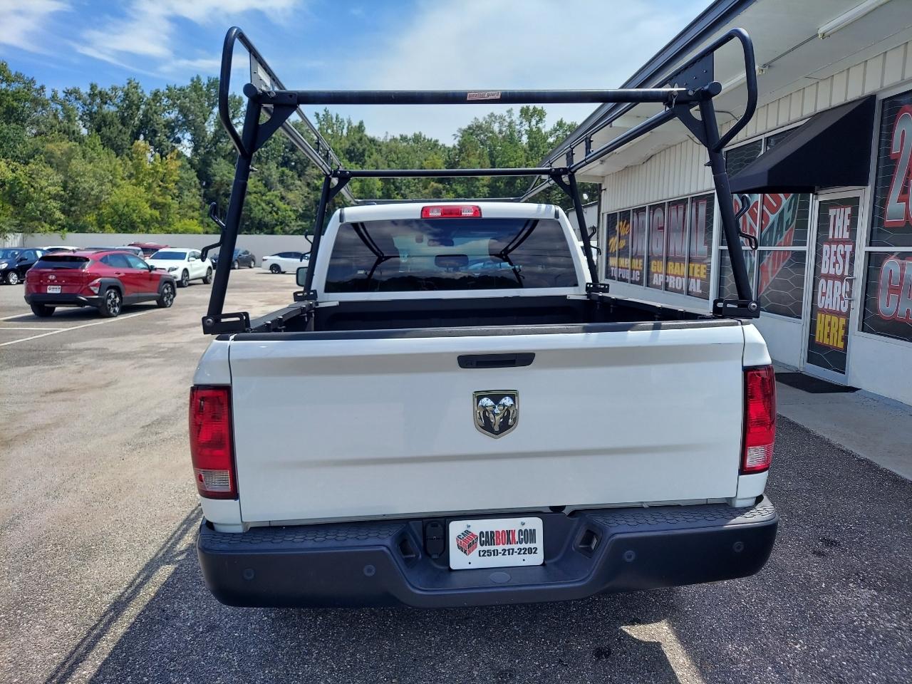 RAM 1500 Classic Tradesman Quad Cab 4WD 2022