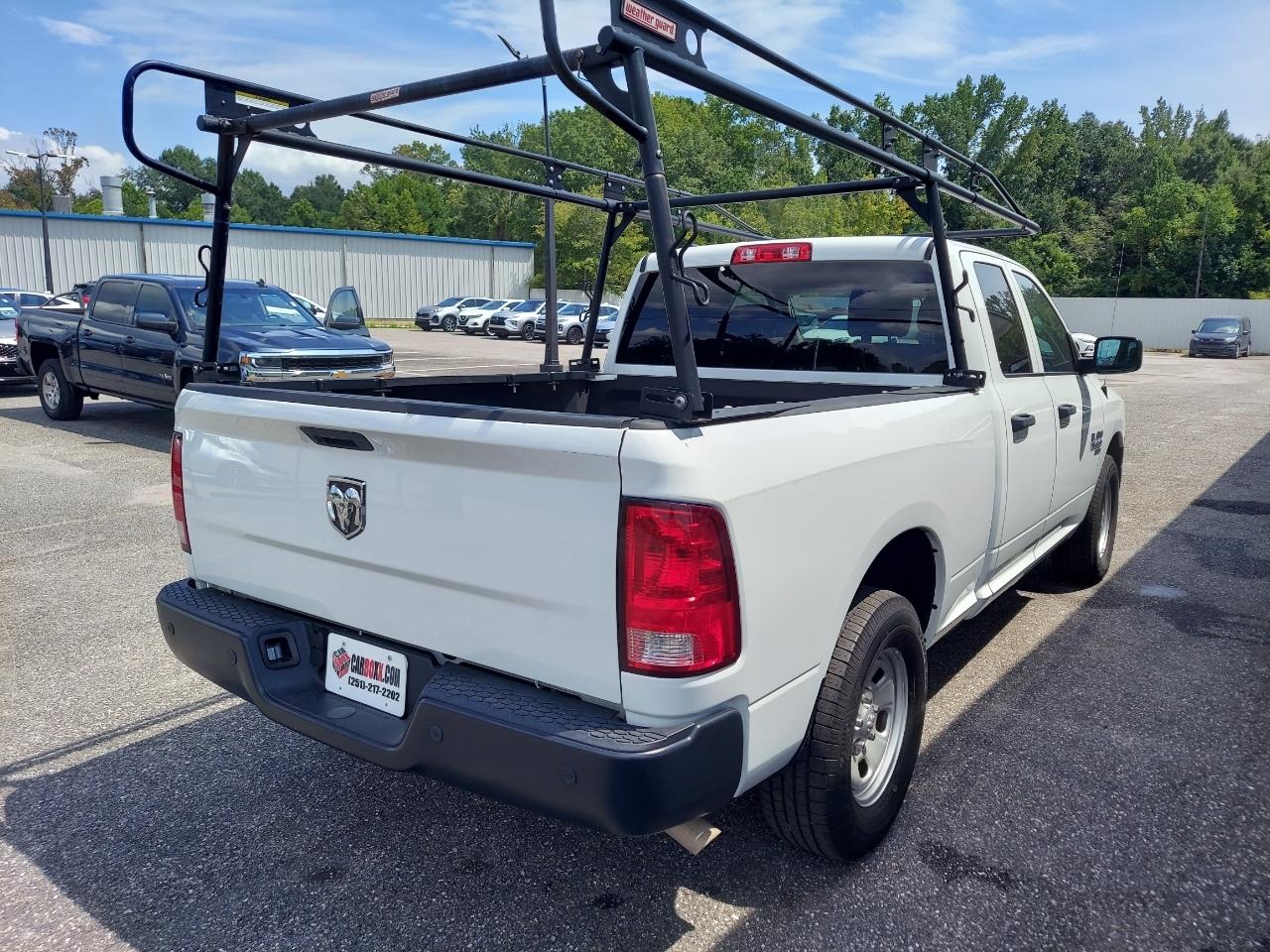 RAM 1500 Classic Tradesman Quad Cab 4WD 2022