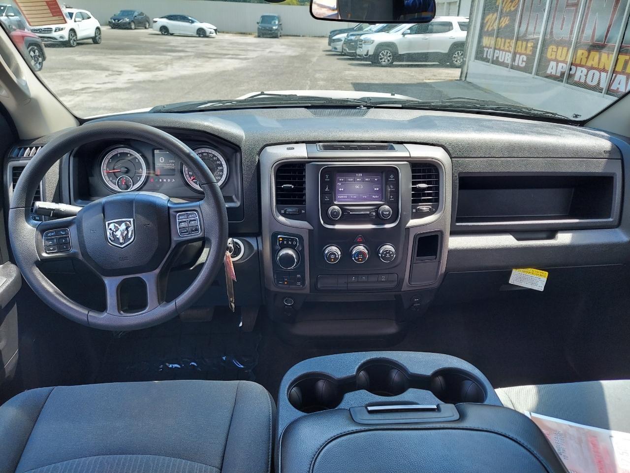 RAM 1500 Classic Tradesman Quad Cab 4WD 2022
