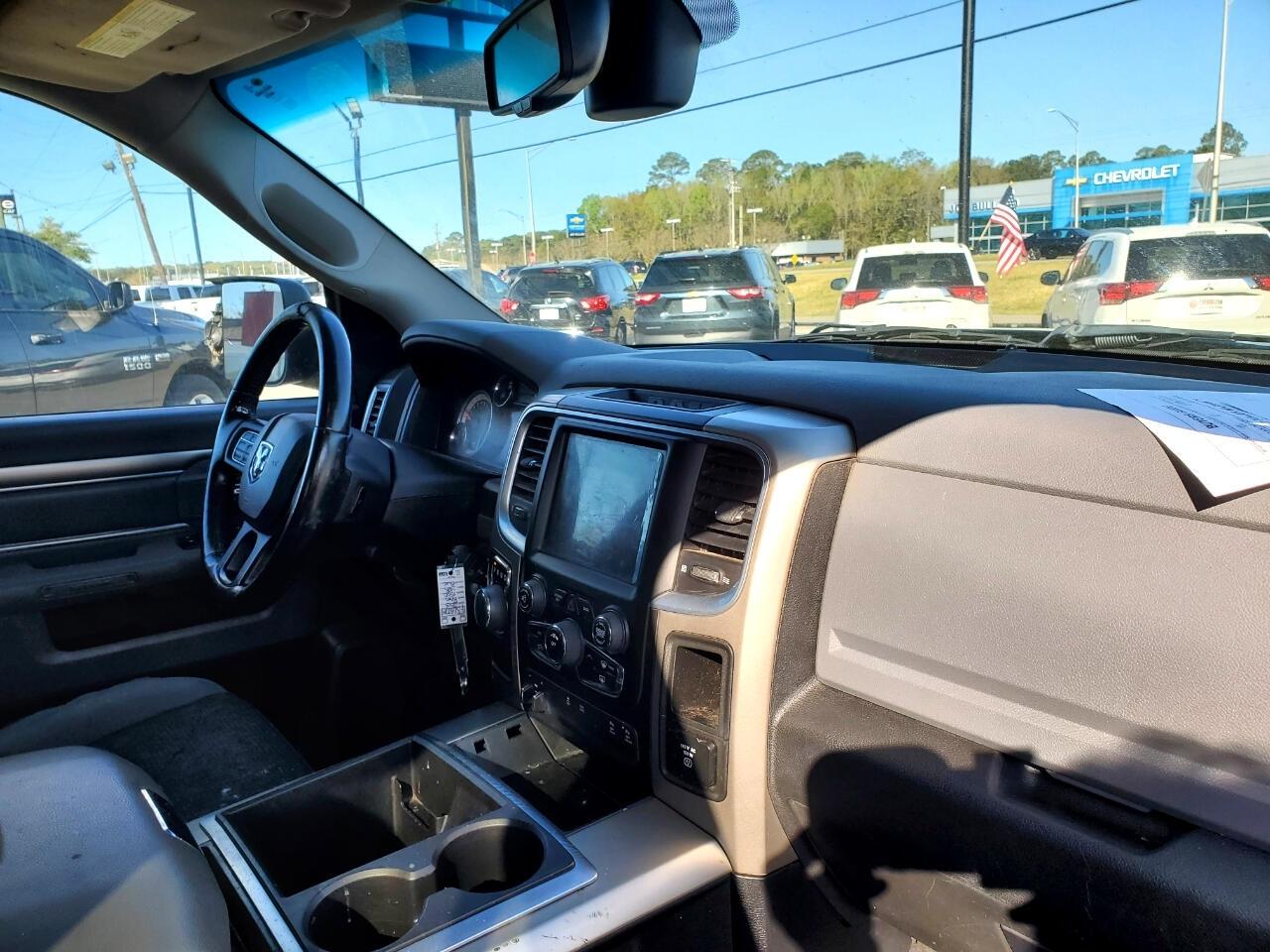 RAM 1500 SLT Crew Cab SWB 2WD 2015