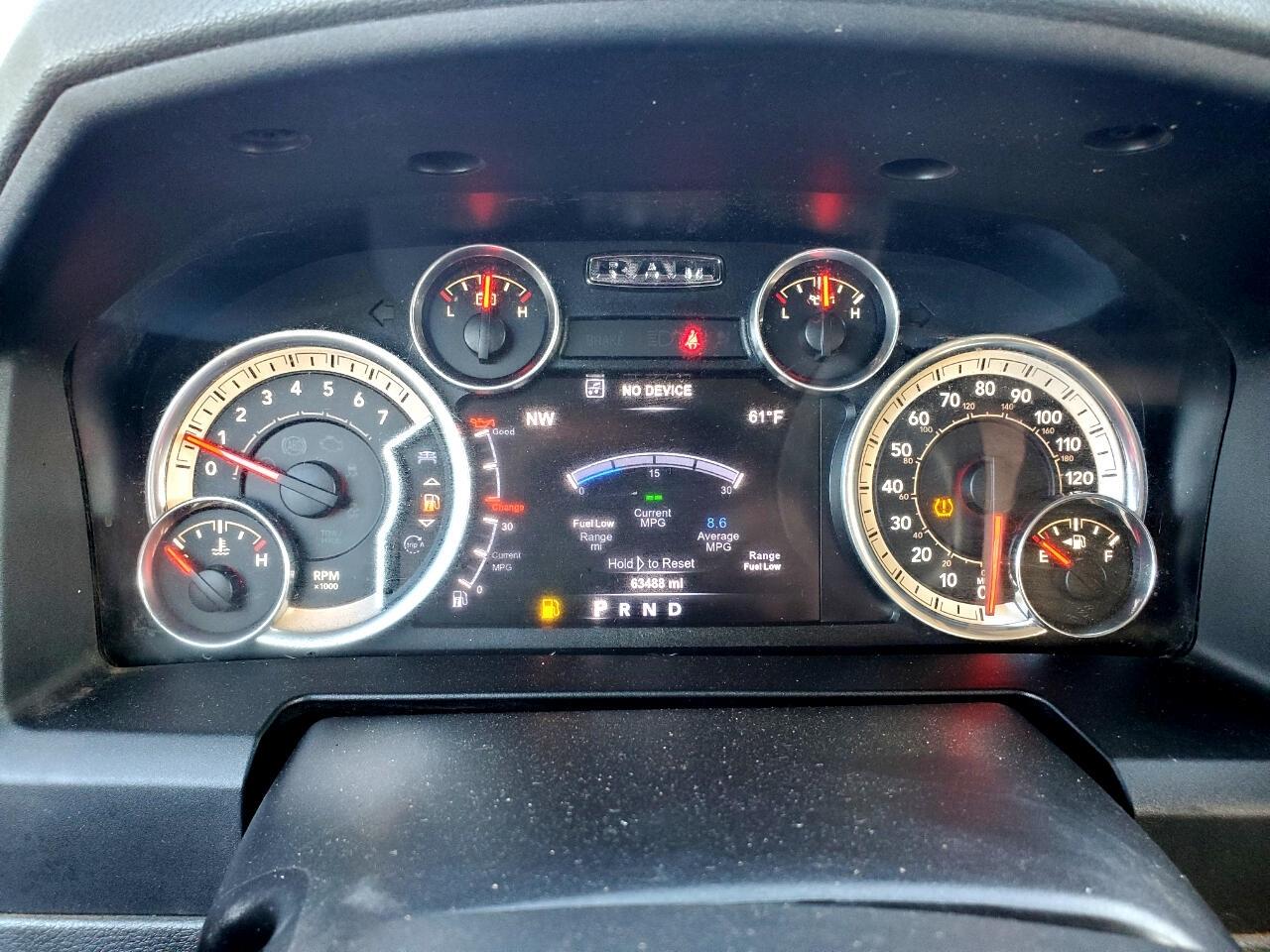 RAM 1500 SLT Crew Cab SWB 2WD 2015