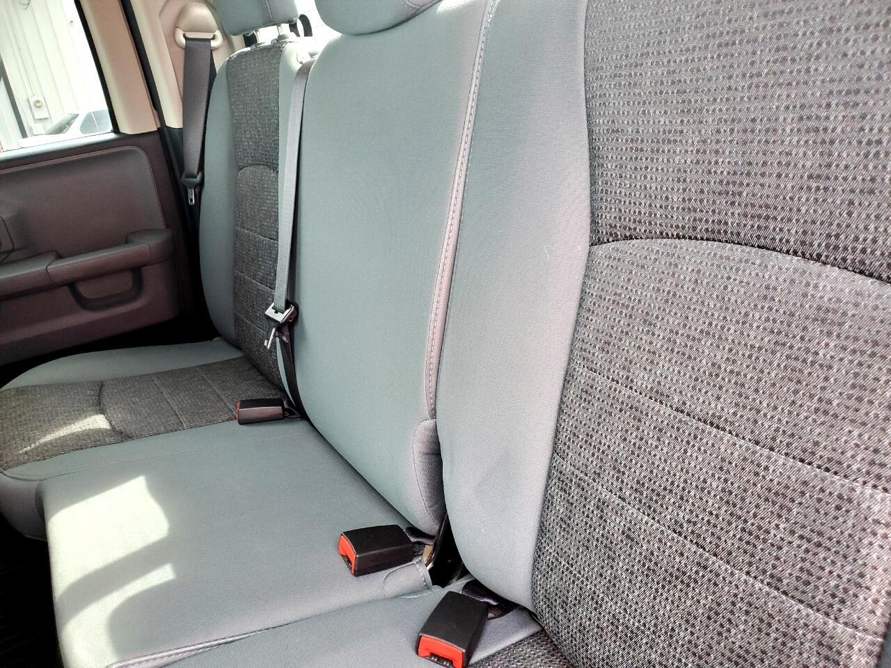 RAM 1500 SLT Quad Cab 2WD 2018