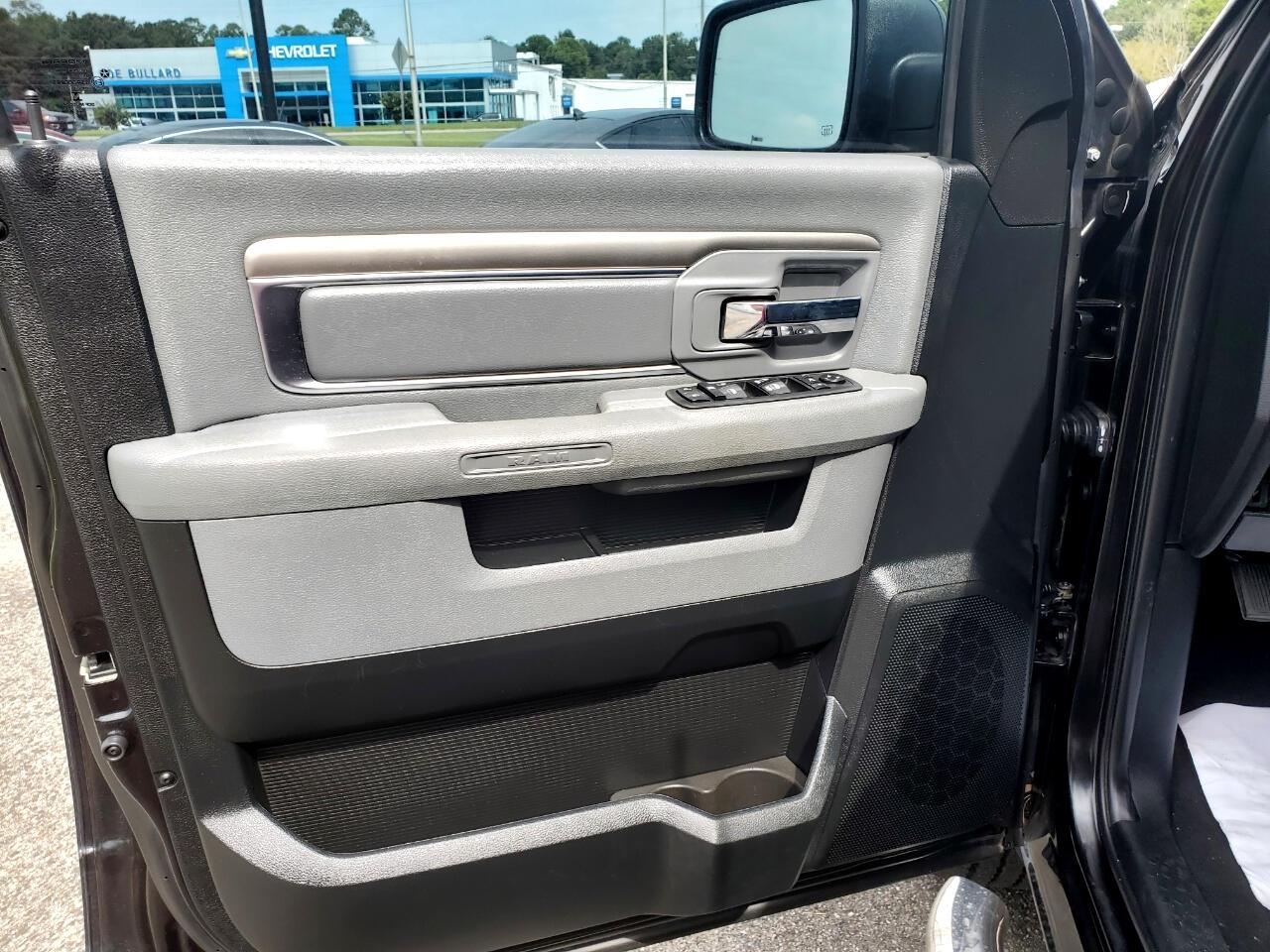 RAM 1500 SLT Quad Cab 2WD 2018