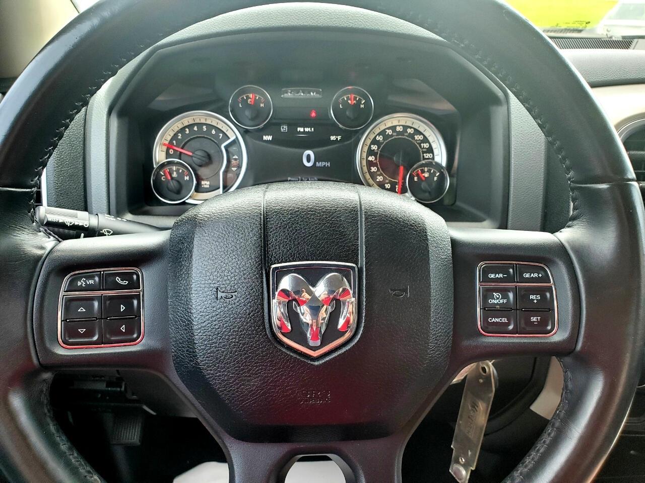 RAM 1500 SLT Quad Cab 2WD 2018