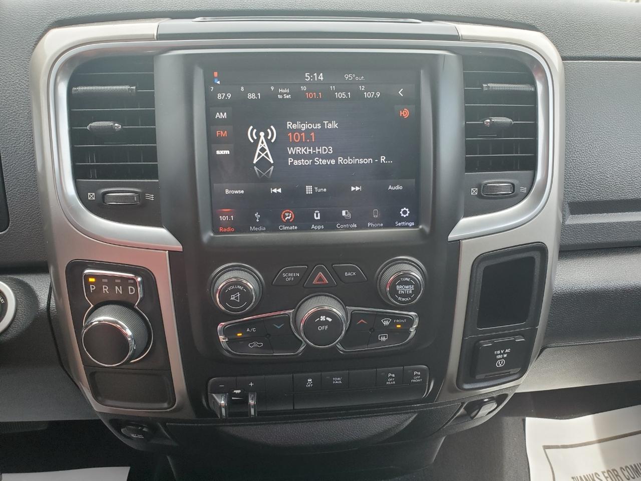 RAM 1500 SLT Quad Cab 2WD 2018