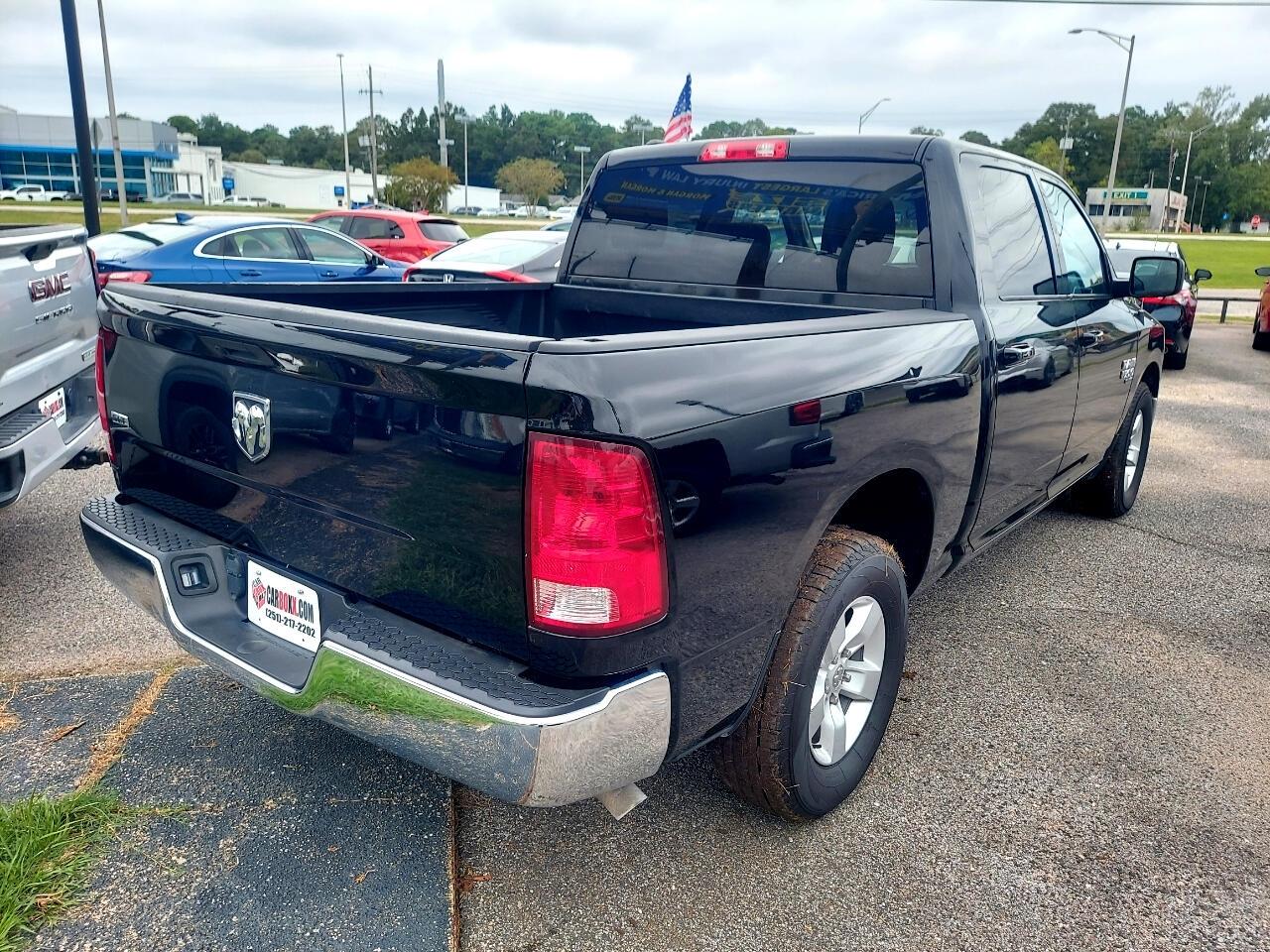 RAM 1500 Classic Tradesman Crew Cab SWB 2WD 2021