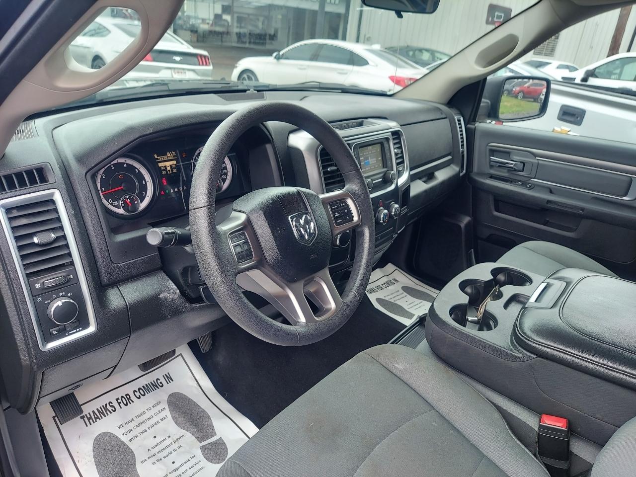 RAM 1500 Classic Tradesman Crew Cab SWB 2WD 2021