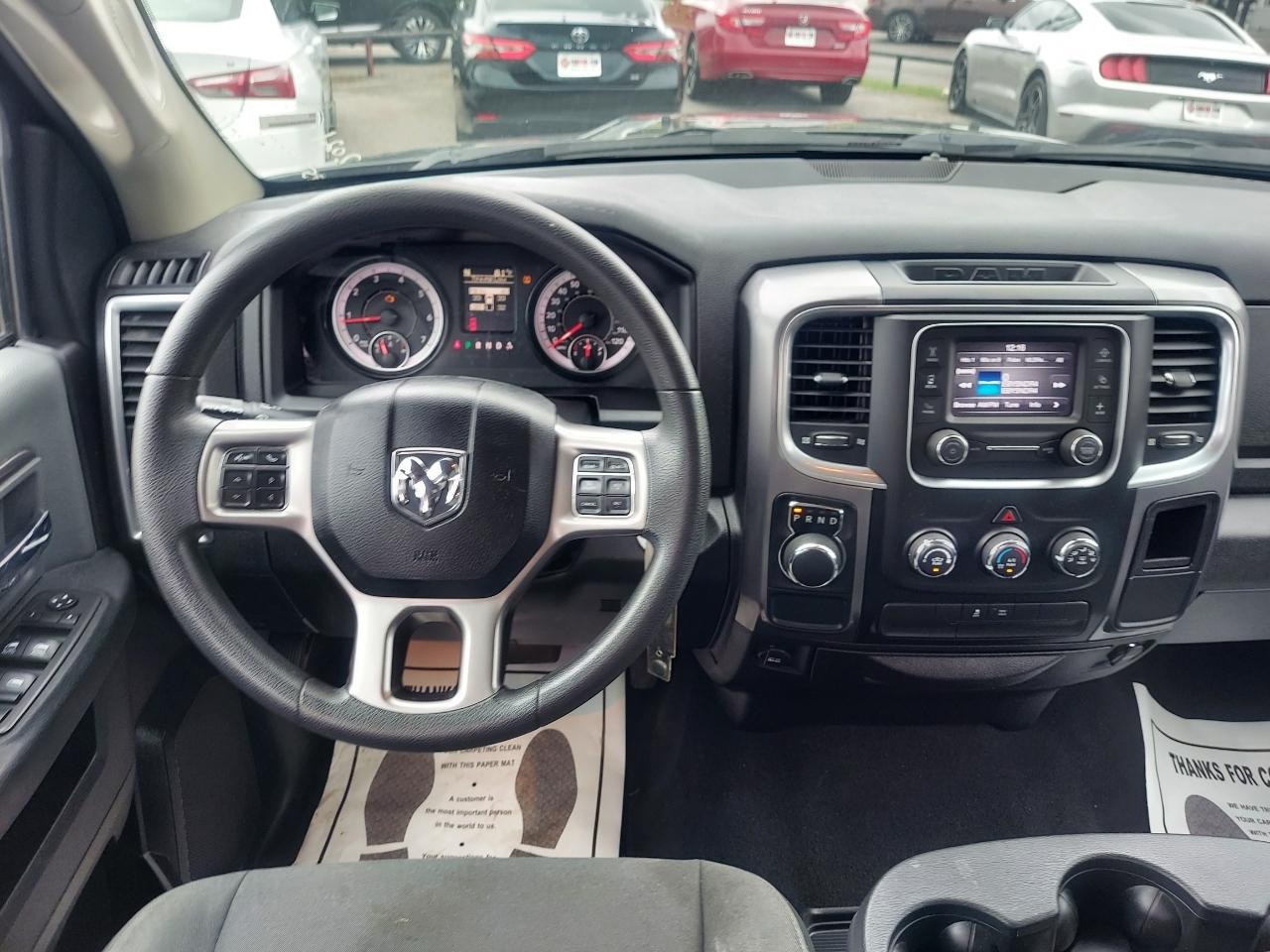 RAM 1500 Classic Tradesman Crew Cab SWB 2WD 2021