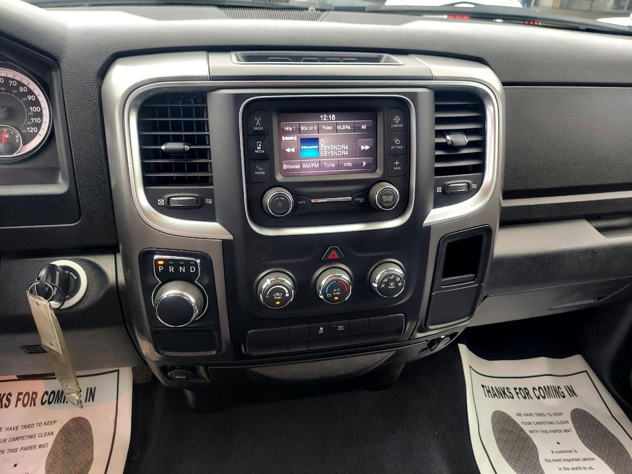RAM 1500 Classic Tradesman Crew Cab SWB 2WD 2021