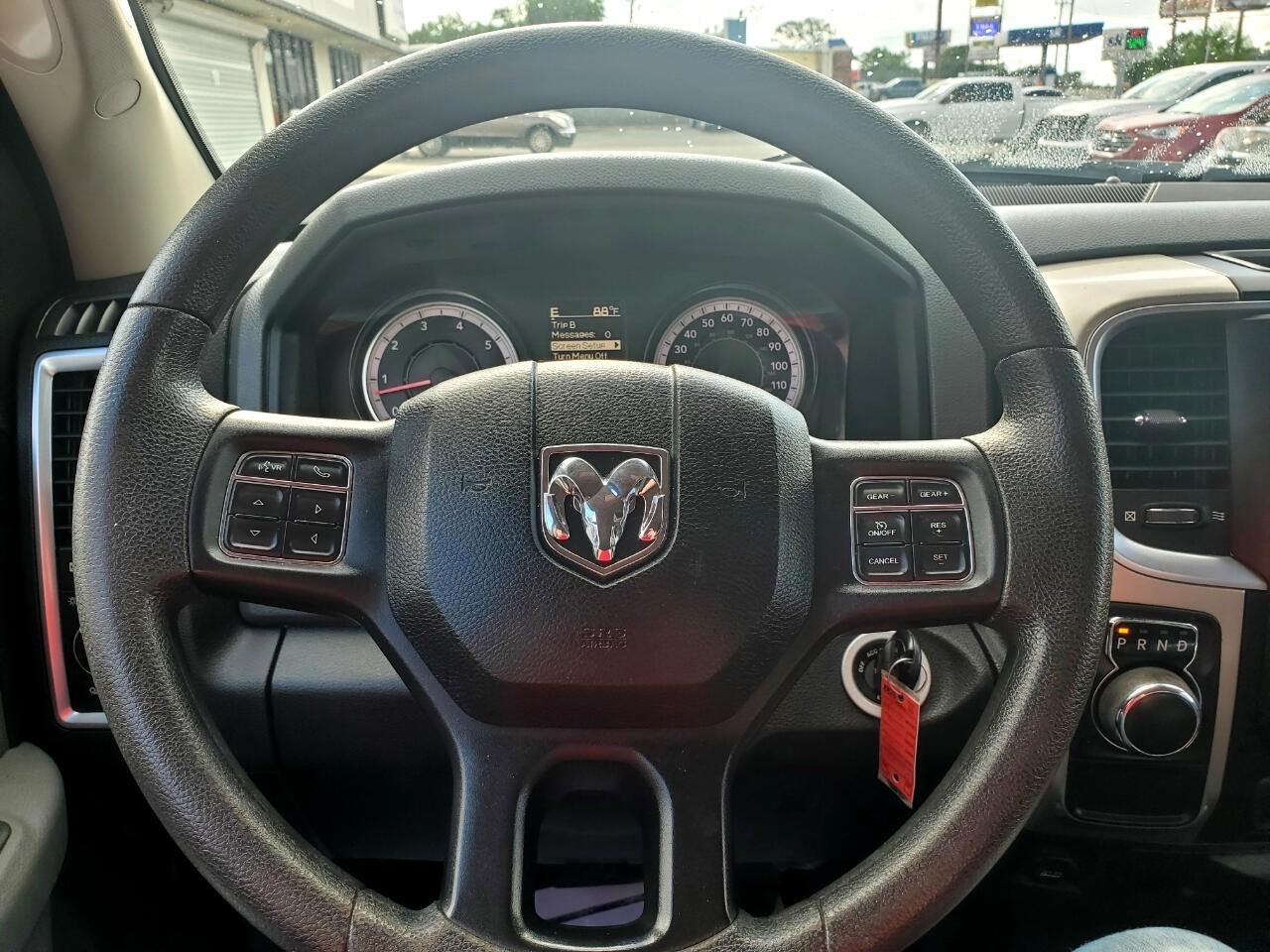RAM 1500 Classic Tradesman Quad Cab 2WD 2019