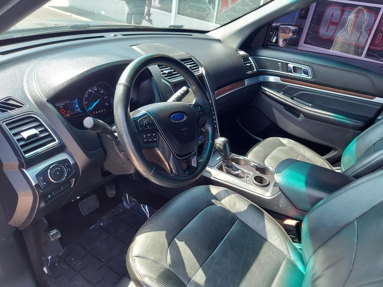 Ford Explorer Limited FWD 2018
