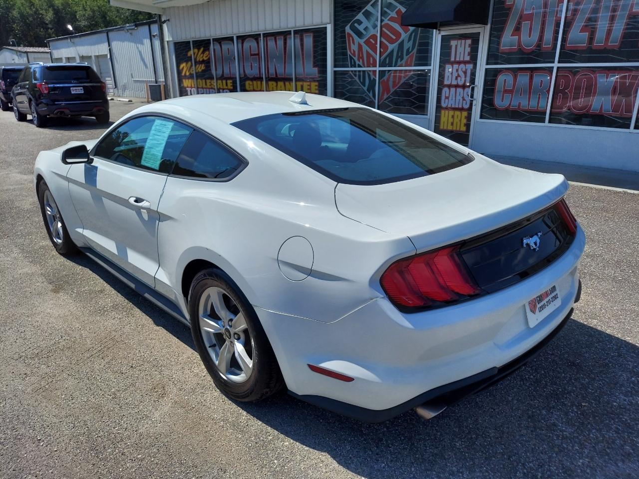 Ford Mustang EcoBoost Coupe 2022